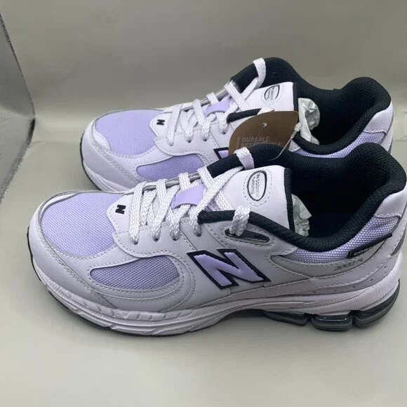 NEW BALANCE 2002 5.5